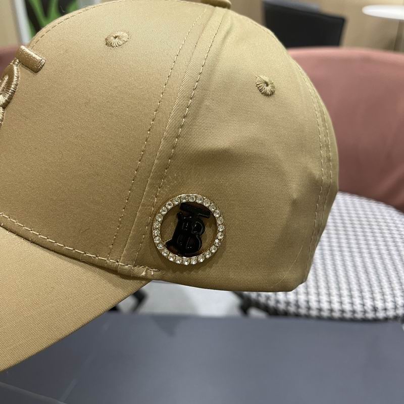 Burberry Cap (117)