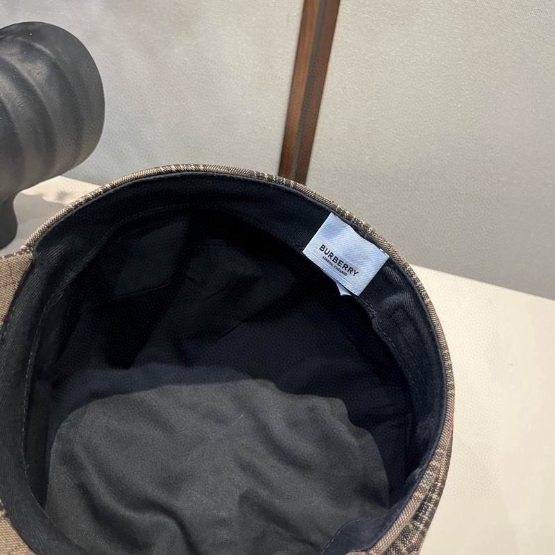 Burberry Cap (415)