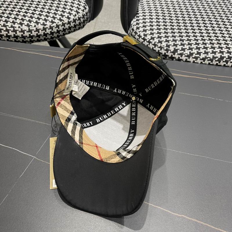Burberry Cap (43)
