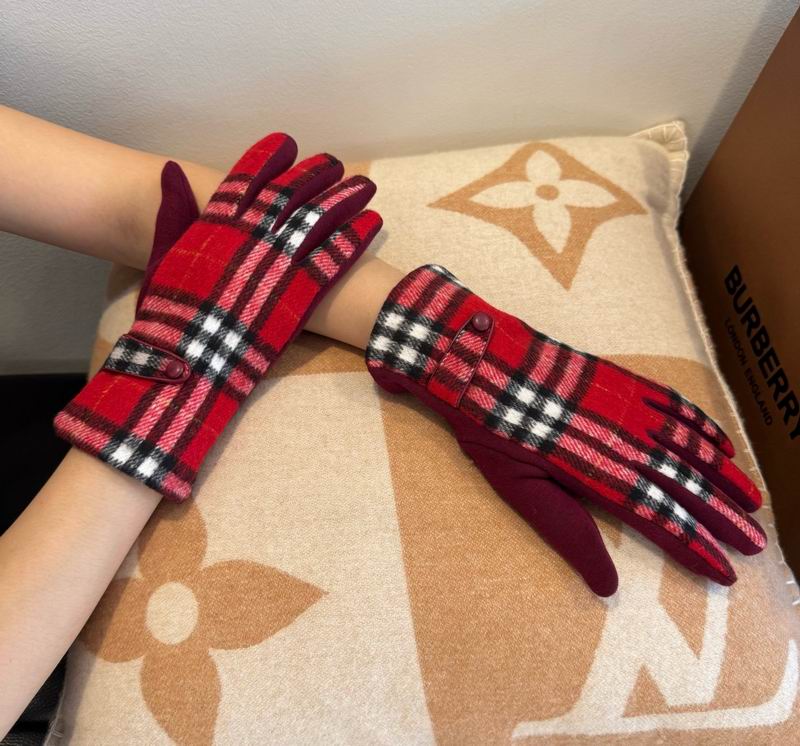 Burberry Gloves 34 (20)