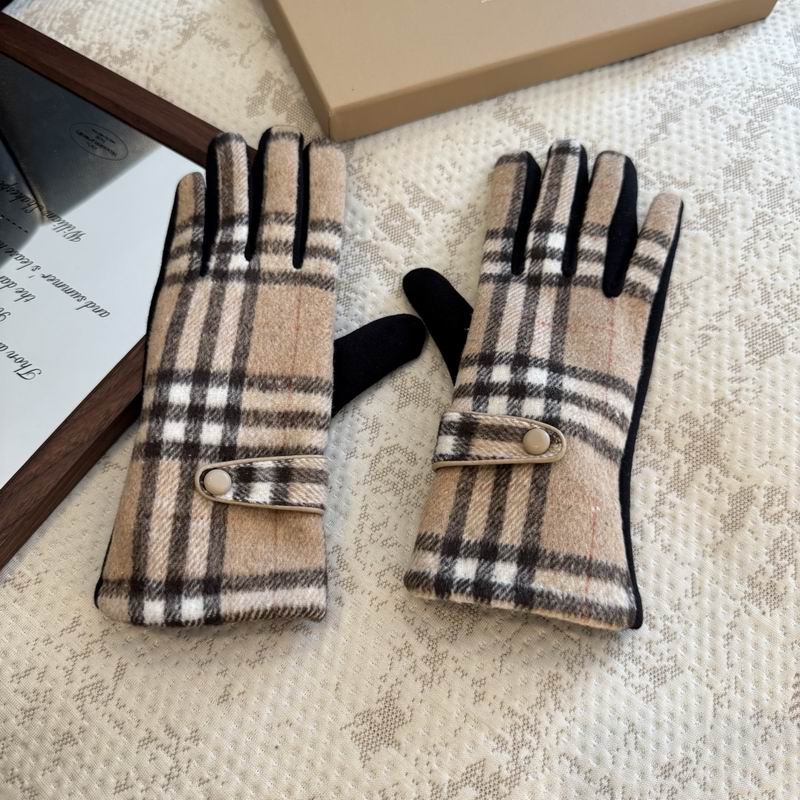 Burberry Gloves 34 (5)