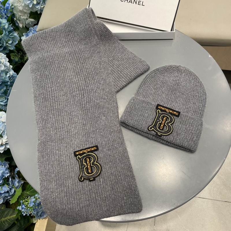 Burberry Scarf hat (285)