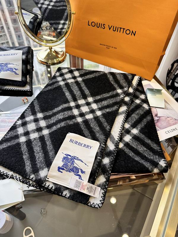 Burberry Scarf30X182cm E18 (10)
