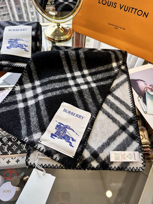 Burberry Scarf30X182cm E18 (16)