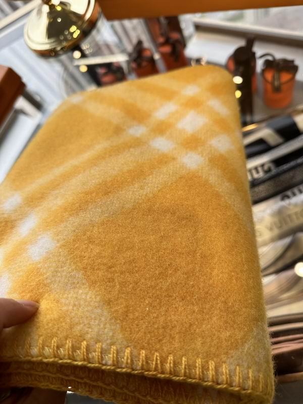 Burberry Scarf30X182cm E18 (2)