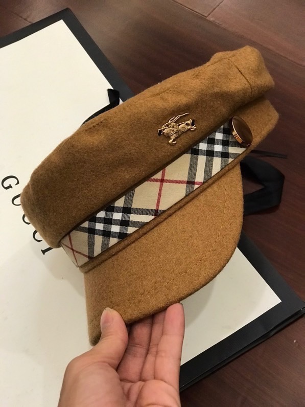 Burberry cap dx (108)