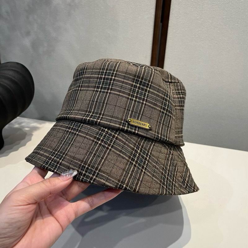 Burberry hat (1307)