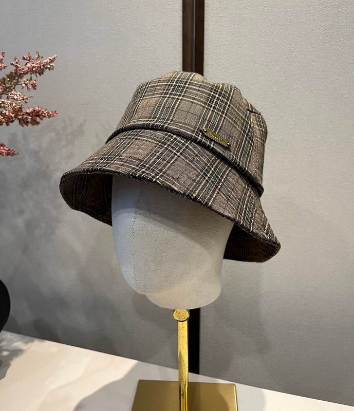 Burberry hat (1308)
