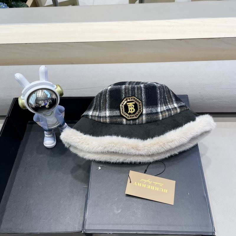 Burberry hat (1509)
