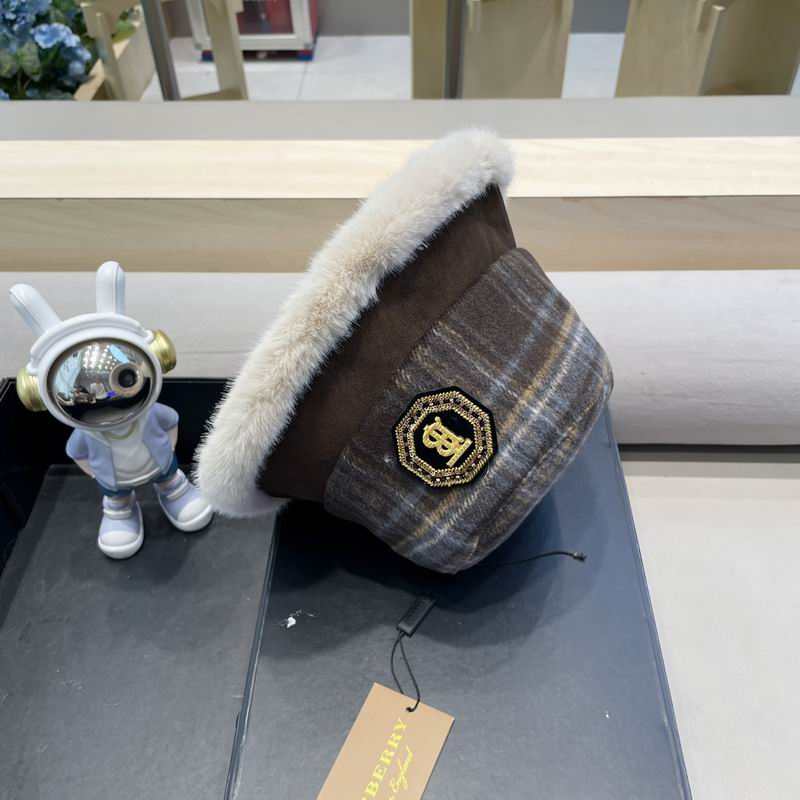 Burberry hat (1511)