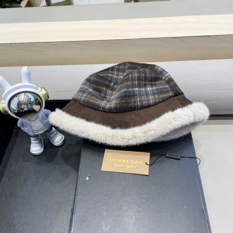 Burberry hat (1517)