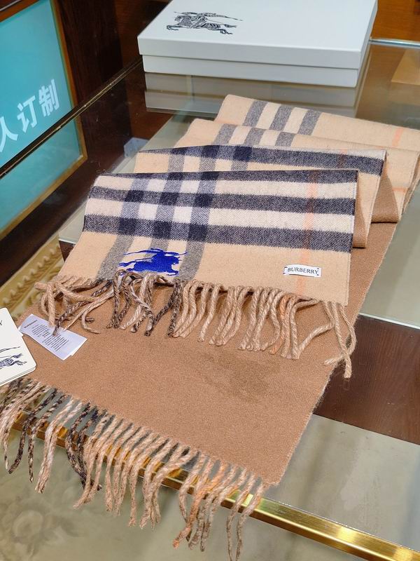 Burberry scarf 168X30cm E24 (15)