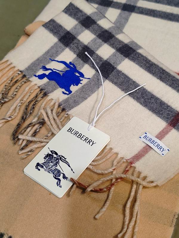 Burberry scarf 168X30cm E24 (2)