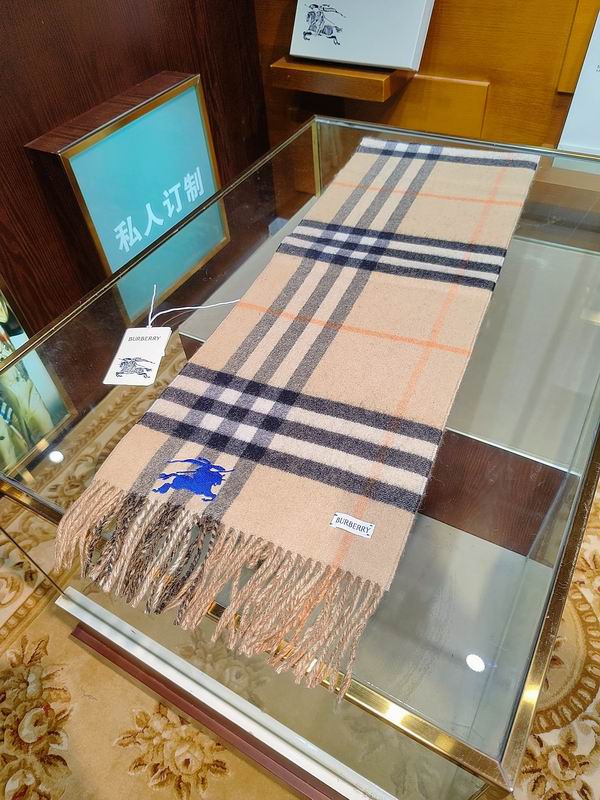 Burberry scarf 168X30cm E24 (9)