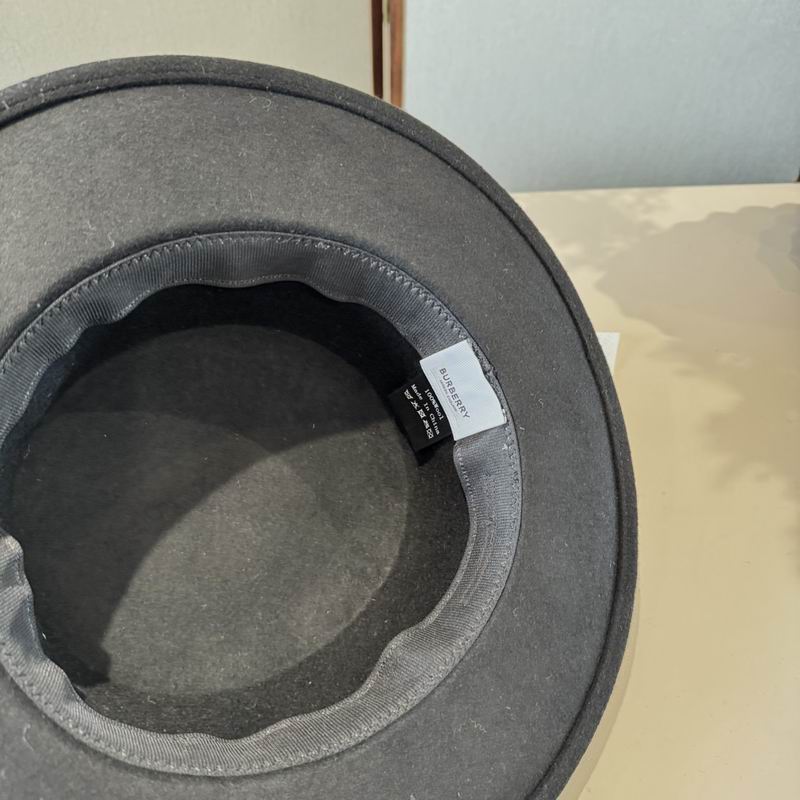 Burberry top hat (1273)