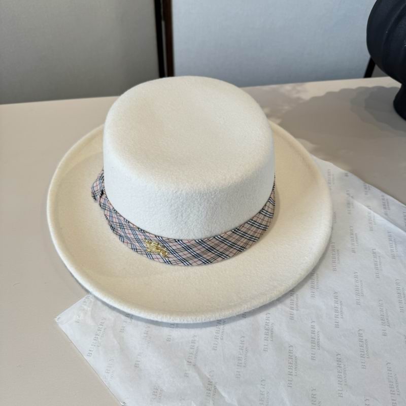 Burberry top hat (1284)