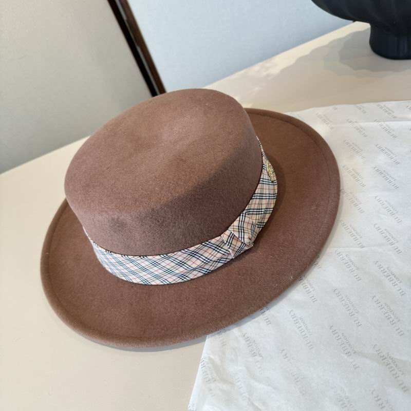 Burberry top hat (1293)