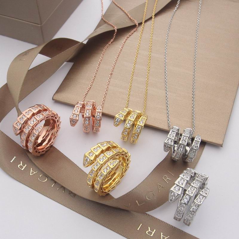 Bvlgari necklace 08yxq03 (2)