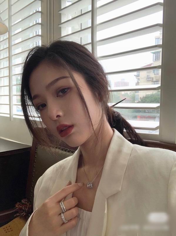 Bvlgari necklace 08yxq14 (2)