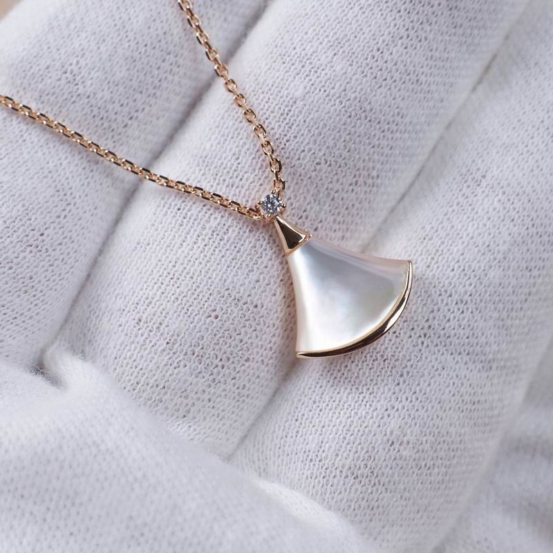 Bvlgari necklace 08yxq22 (7)