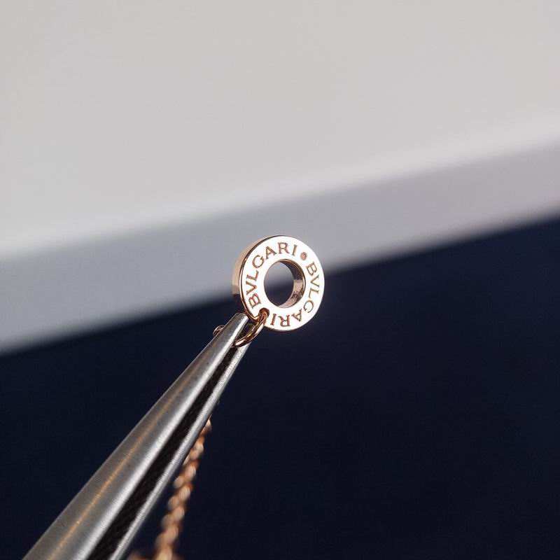 Bvlgari necklace 09yxq05 (7)