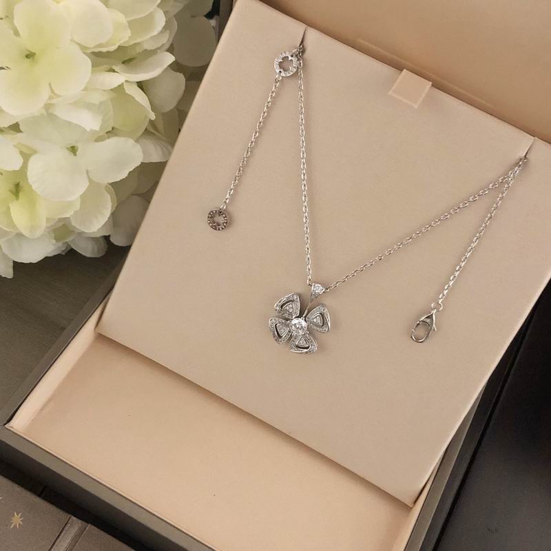 Bvlgari necklace 09yxq12 (2)