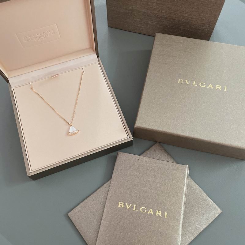 Bvlgari necklace 09yxq15 (8)