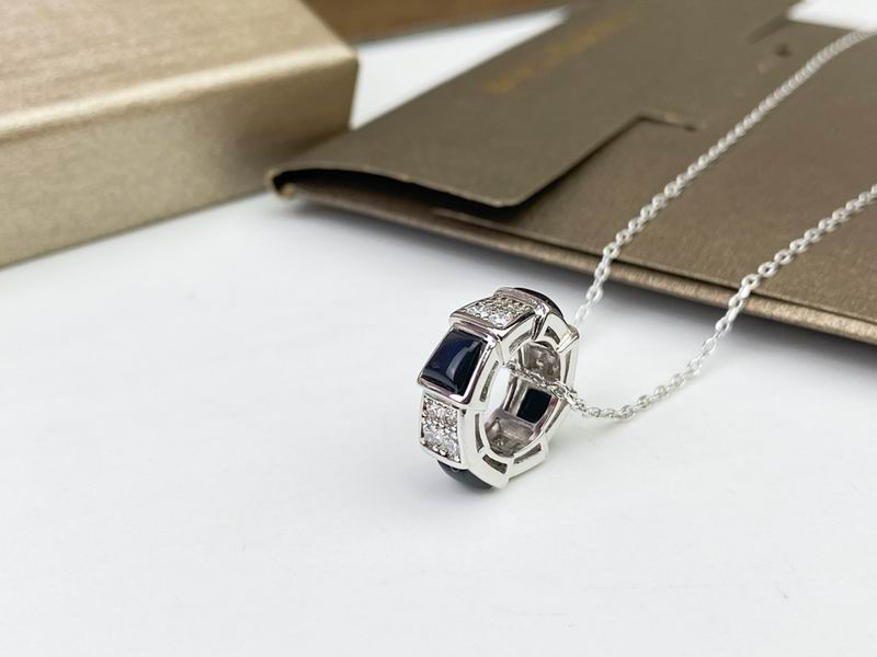 Bvlgari necklace 09yxq28 (2)