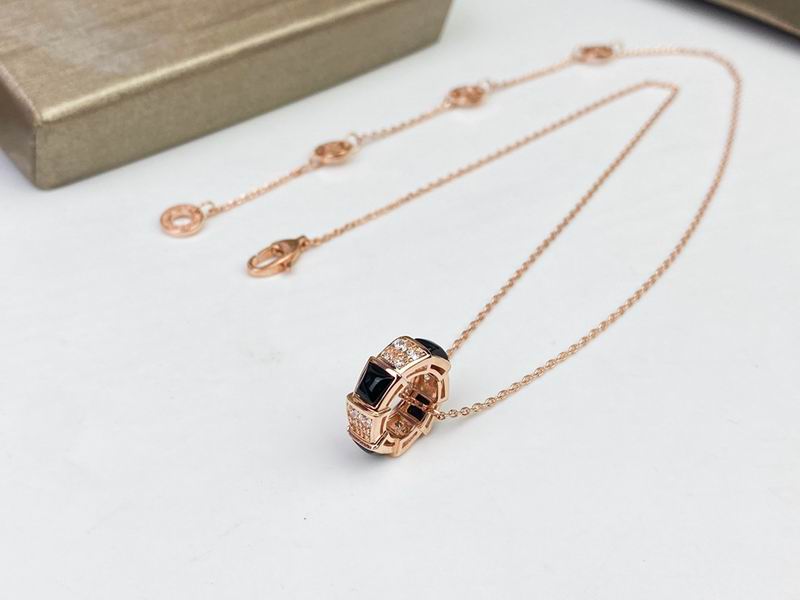 Bvlgari necklace 09yxq28 (6)