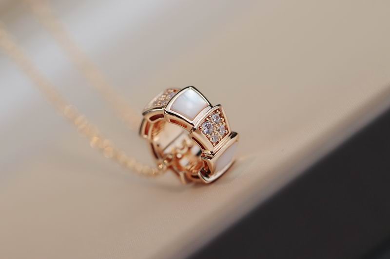 Bvlgari necklace 09yxq33 (4)