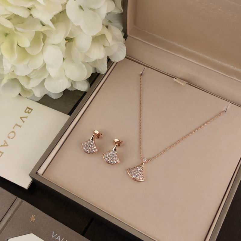 Bvlgari suits 09yxq07 (3)