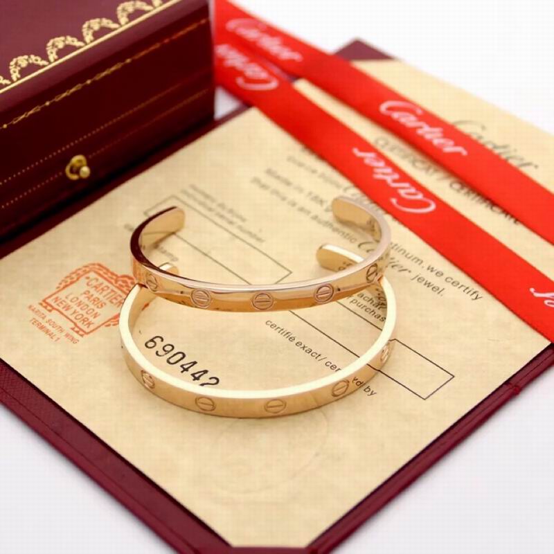 Cartier bracelet 07yxq05 (2)