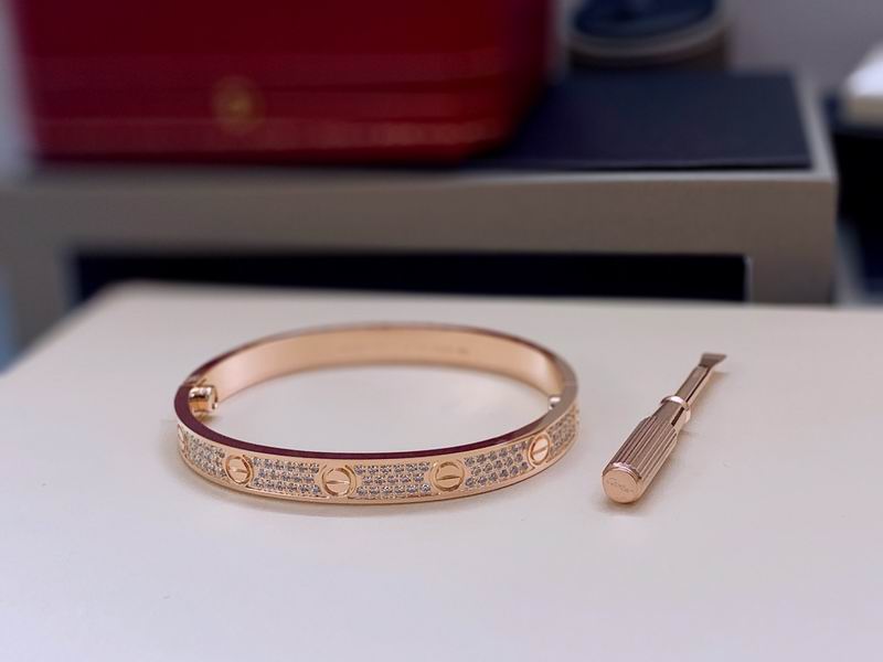 Cartier bracelet 07yxq06 (1)