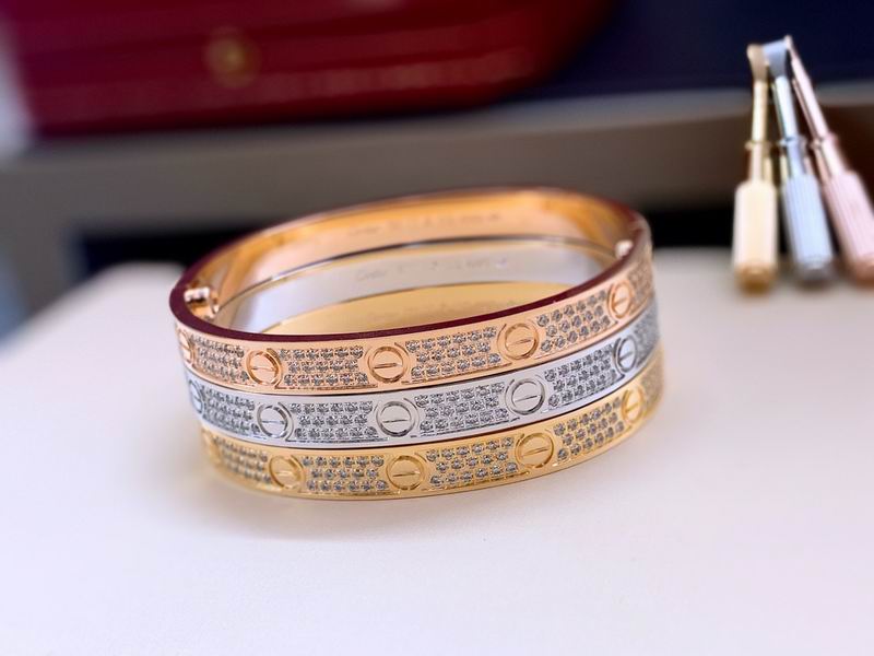 Cartier bracelet 07yxq06 (9)