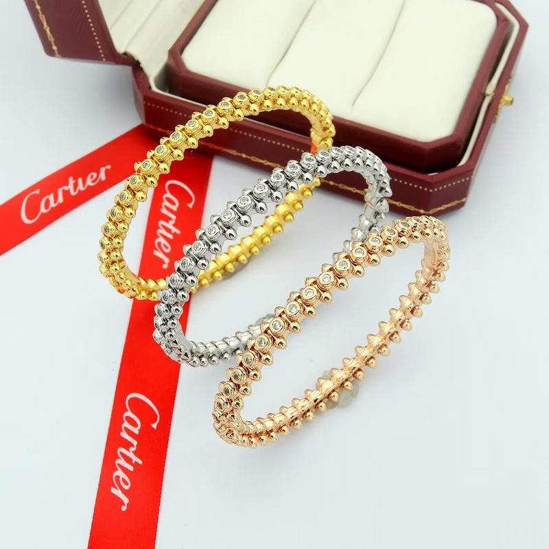 Cartier bracelet 08yxq02 (1)