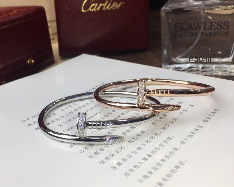 Cartier bracelet 08yxq03 (1)