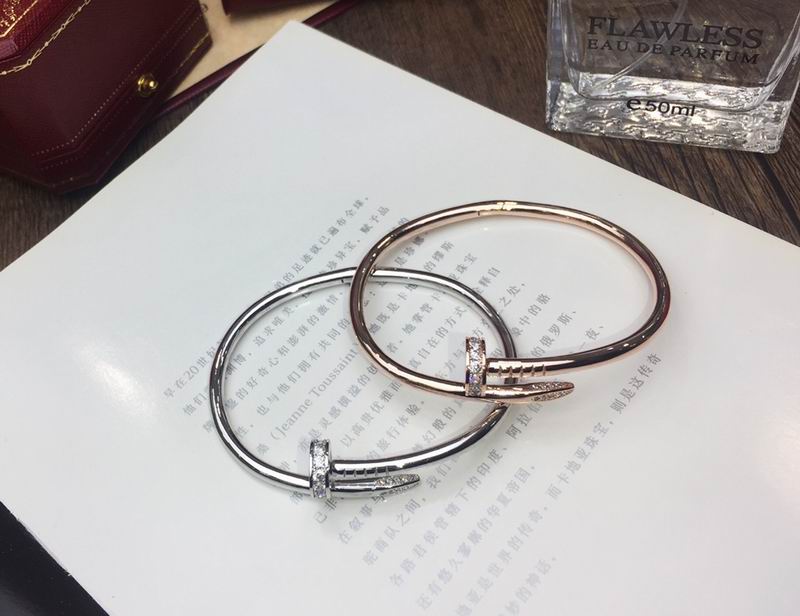 Cartier bracelet 08yxq03 (8)