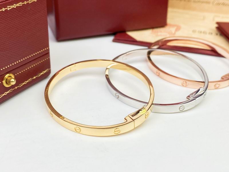 Cartier bracelet 08yxq11 (4)