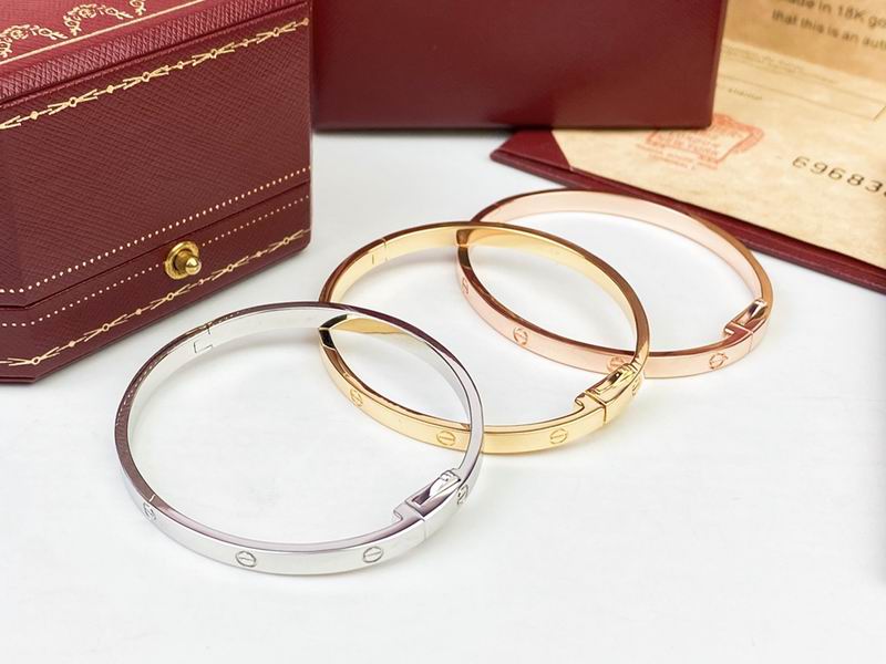 Cartier bracelet 08yxq11 (8)
