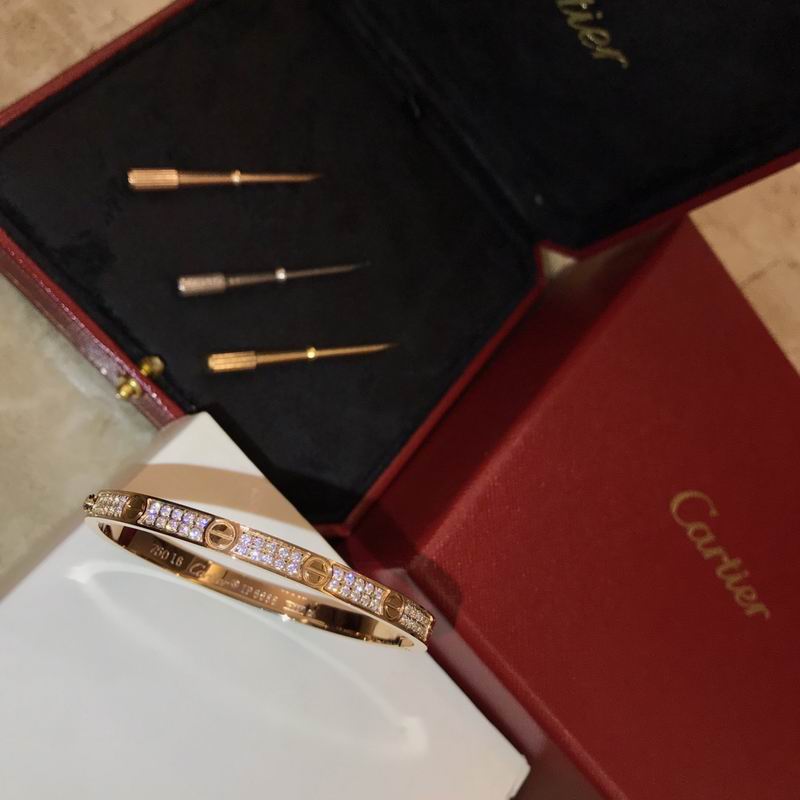 Cartier bracelet 09yxq04 (3)
