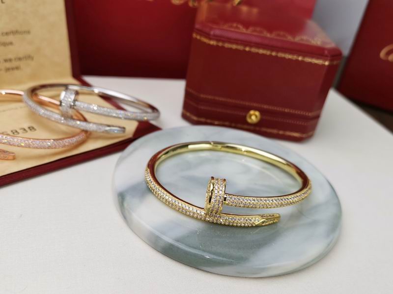 Cartier bracelet 09yxq08 (7)