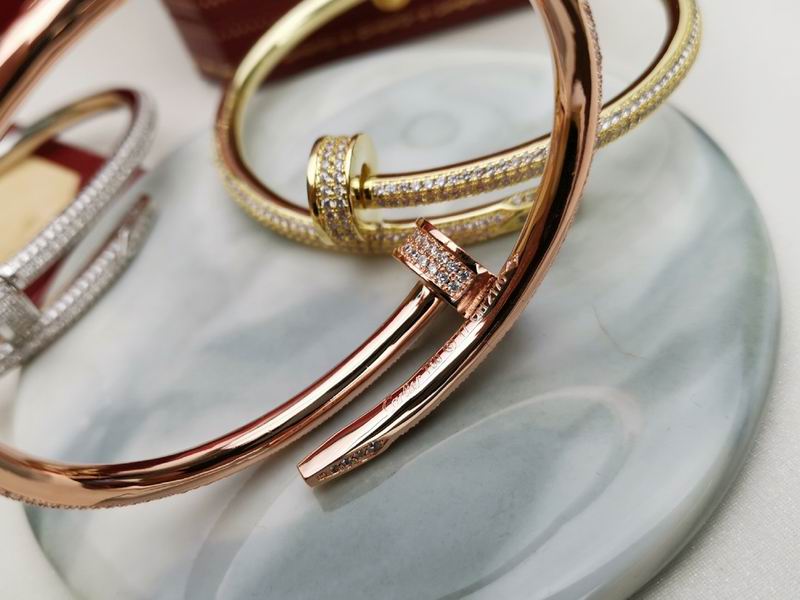 Cartier bracelet 09yxq08 (8)