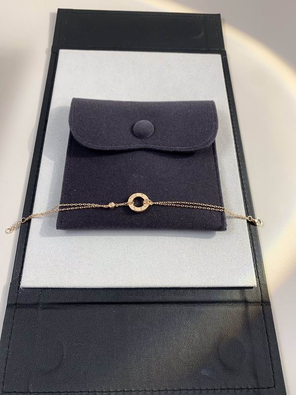 Cartier bracelet 09yxq12 (4)