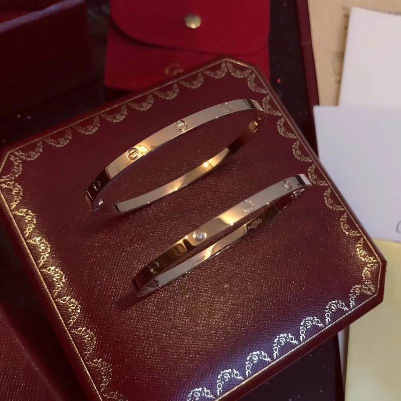 Cartier bracelet 09yxq15 (7)