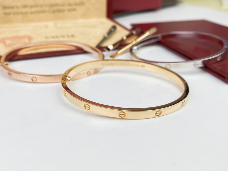 Cartier bracelet 09yxq20 (6)