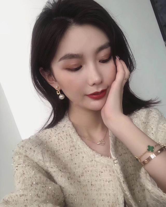 Cartier necklace 09yxq09 (8)