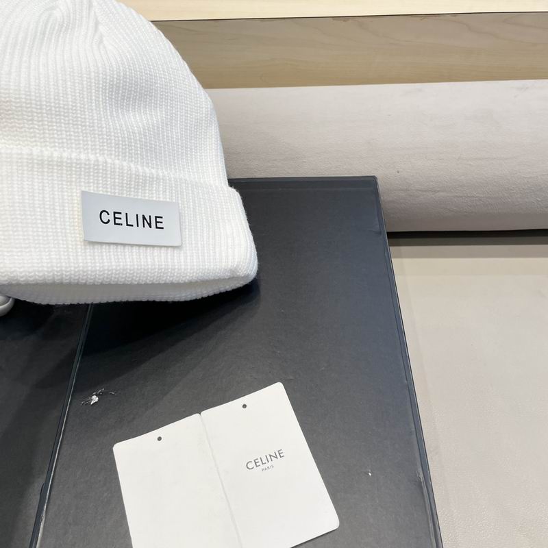 Celine hat (1683)