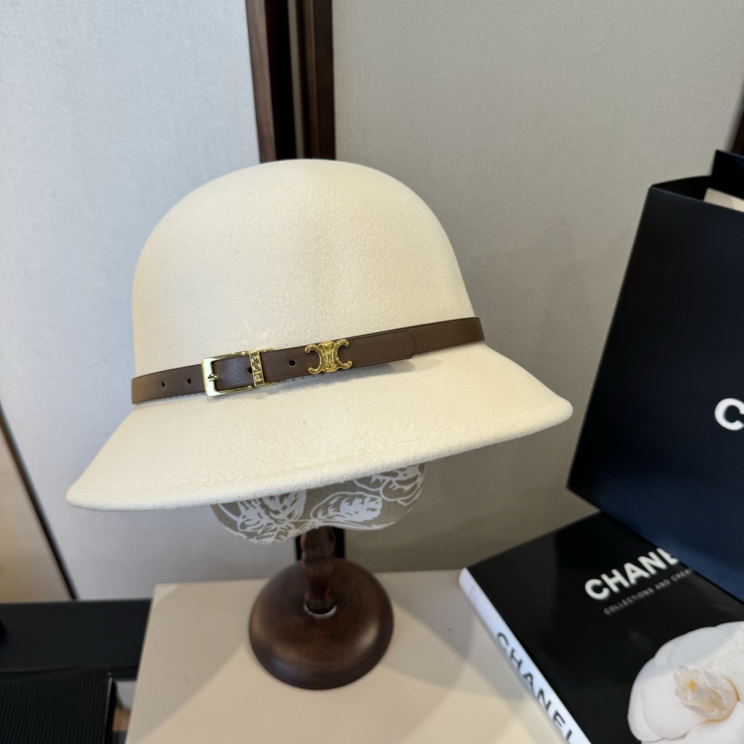 Celine top hat (389)