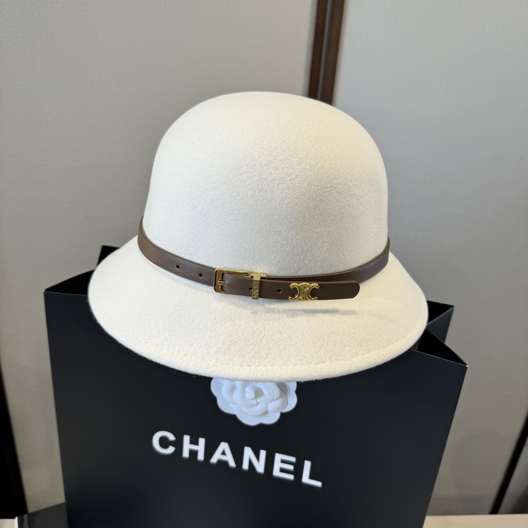 Celine top hat (393)