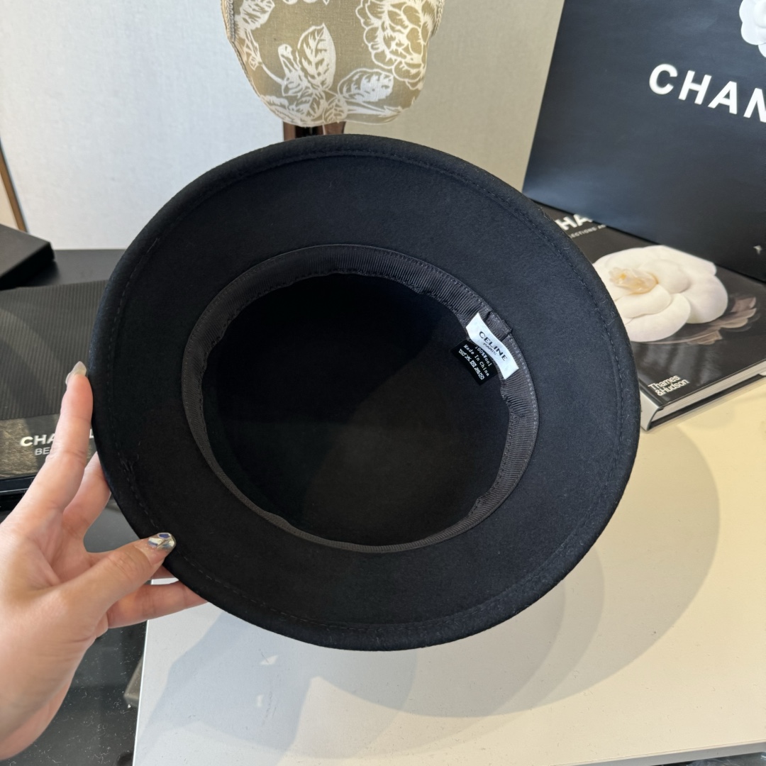 Celine top hat (394)
